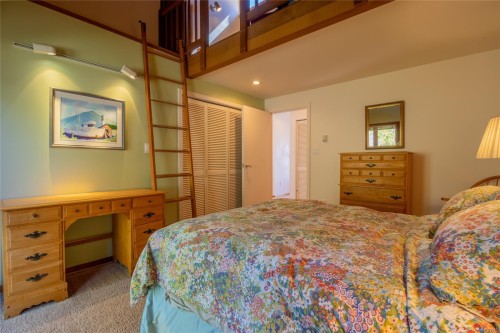 4308 Clam Bay Rd, Pender Island, BC 