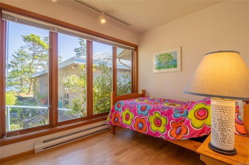 4308 Clam Bay Rd, Pender Island, BC 