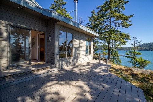 4308 Clam Bay Rd, Pender Island, BC 