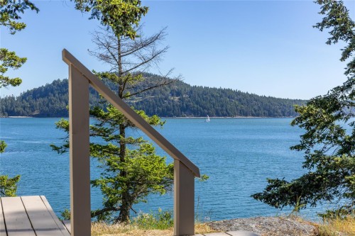 4308 Clam Bay Rd, Pender Island, BC 