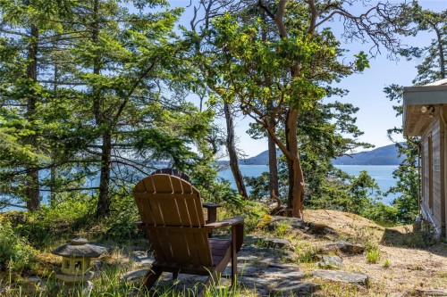 4308 Clam Bay Rd, Pender Island, BC 