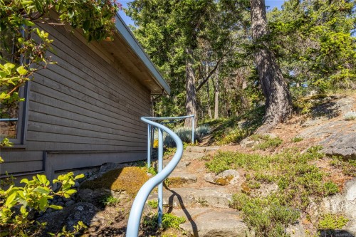 4308 Clam Bay Rd, Pender Island, BC 