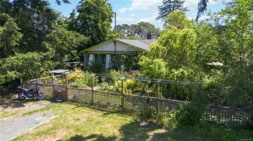 4155 North Rd, Saanich, BC 