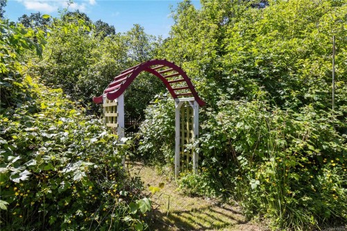 4155 North Rd, Saanich, BC 