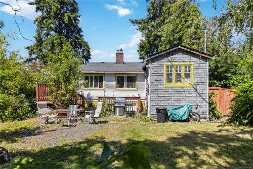 4155 North Rd, Saanich, BC 