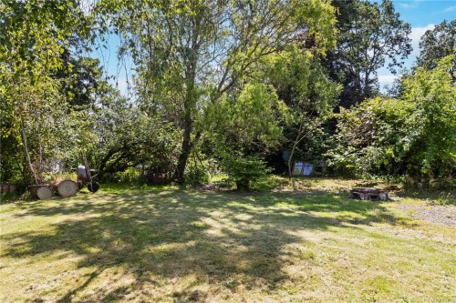 4155 North Rd, Saanich, BC 