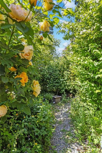 4155 North Rd, Saanich, BC 