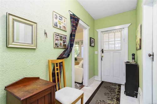 4155 North Rd, Saanich, BC 