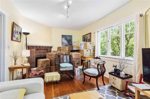 4155 North Rd, Saanich, BC 