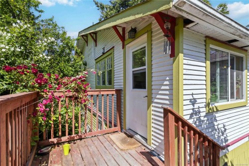 4155 North Rd, Saanich, BC 