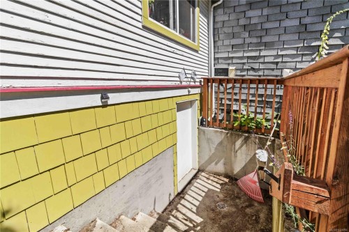 4155 North Rd, Saanich, BC 