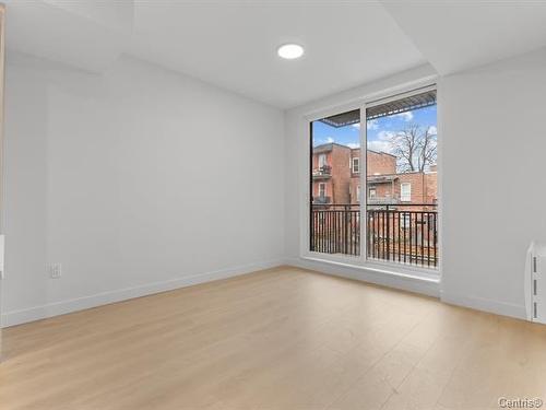 Living room - 206-6037 Boul. De Maisonneuve O., Montréal (Côte-Des-Neiges/Notre-Dame-De-Grâce), QC - Indoor Photo Showing Other Room