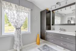 Ensuite bathroom - 
