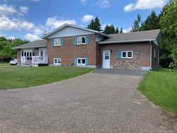 585 rue Basque  Tracadie, NB E1X 1B1