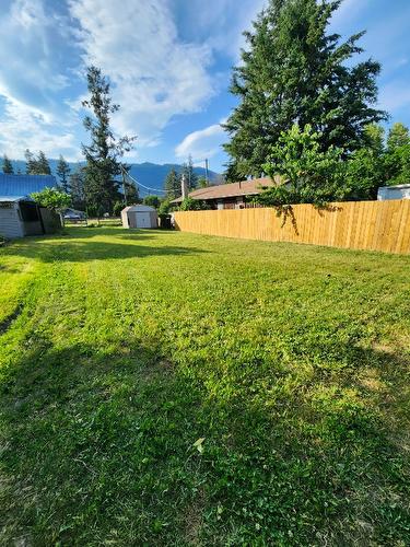 1025 First Avenue, Chase, BC - Outdoor