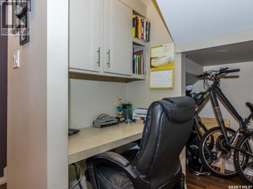 10 103 Powe Street, Saskatoon, SK - Indoor