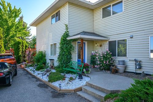 3-1041 11 Avenue  Vernon, BC V1B 2P8