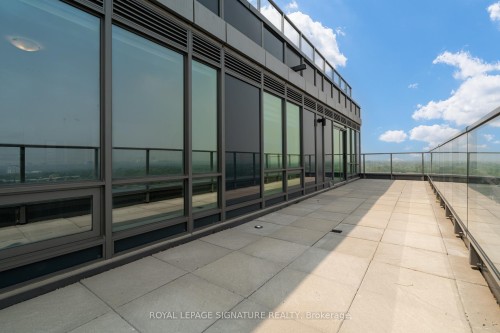 1303-2 Teagarden Court, Toronto, ON - Outdoor