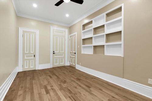 Bedroom - 200-1572 Av. Summerhill, Montréal (Ville-Marie), QC - Indoor Photo Showing Other Room