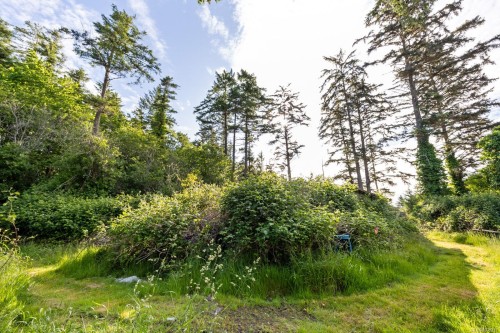 348 Lazo Rd, Comox, BC 