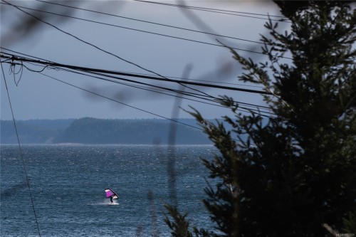 348 Lazo Rd, Comox, BC 