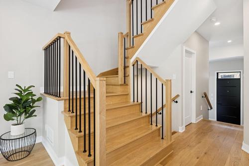 Staircase - 1100 Allée Du Géant, Mont-Tremblant, QC - Indoor Photo Showing Other Room