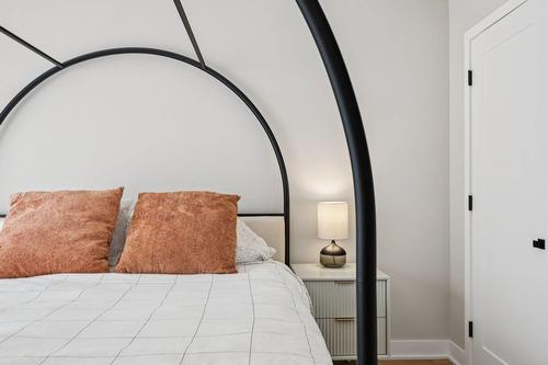 Primary bedroom - 1100 Allée Du Géant, Mont-Tremblant, QC - Indoor Photo Showing Bedroom