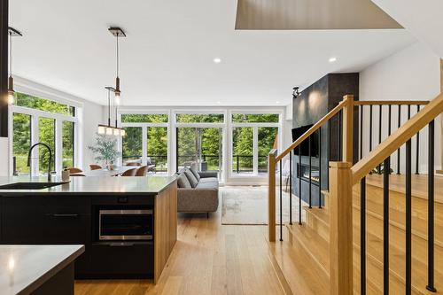 Overall view - 1100 Allée Du Géant, Mont-Tremblant, QC - Indoor Photo Showing Kitchen With Upgraded Kitchen