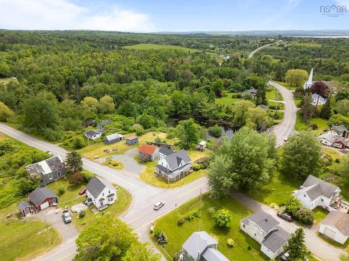 2133 New Cheverie Road, Cheverie, NS 