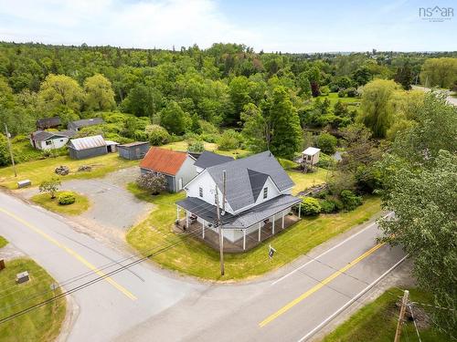2133 New Cheverie Road, Cheverie, NS 