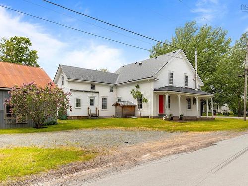 2133 New Cheverie Road, Cheverie, NS 