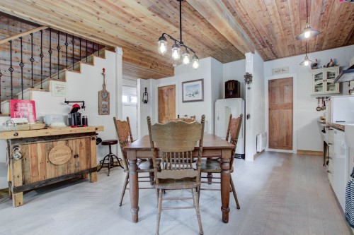 Salle à manger - 18  - 22 Rue Beauregard, Eastman, QC - Indoor Photo Showing Dining Room