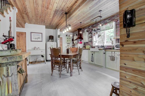 Salle à manger - 18  - 22 Rue Beauregard, Eastman, QC - Indoor Photo Showing Dining Room