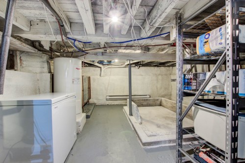 Rangement - 18  - 22 Rue Beauregard, Eastman, QC - Indoor Photo Showing Basement