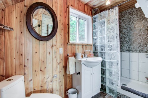 Salle de bains - 18  - 22 Rue Beauregard, Eastman, QC - Indoor Photo Showing Bathroom