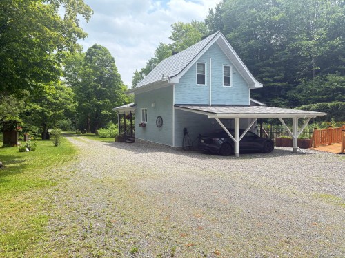 Stationnement - 18  - 22 Rue Beauregard, Eastman, QC - Outdoor