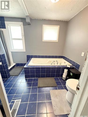 South Weyburn Acreage, Weyburn Rm No. 67, SK - Indoor