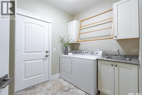 1339 Osler Street, Saskatoon, SK - Indoor Photo Showing Laundry Room