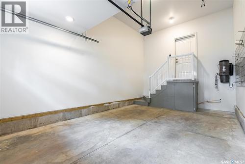 1339 Osler Street, Saskatoon, SK - Indoor Photo Showing Garage