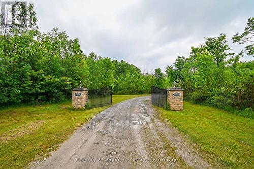 2495 Garrison Road, Fort Erie, ON - Outdoor