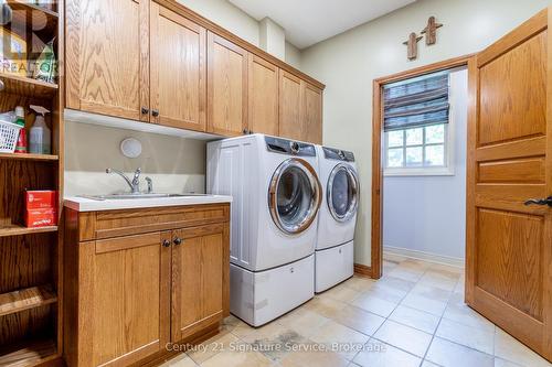 2495 Garrison Road, Fort Erie, ON - Indoor Photo Showing Laundry Room
