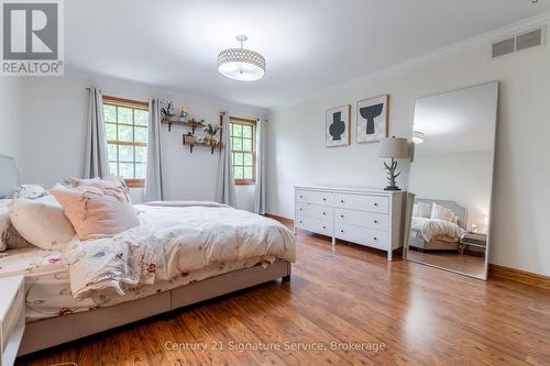 2495 Garrison Road, Fort Erie, ON - Indoor Photo Showing Bedroom