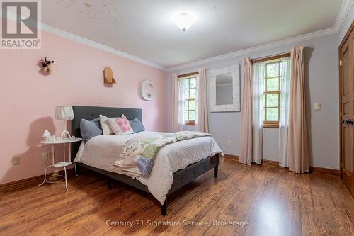 2495 Garrison Road, Fort Erie, ON - Indoor Photo Showing Bedroom