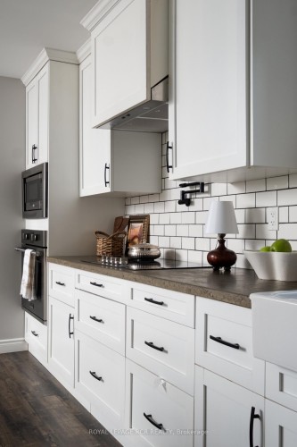 6175 Fourth Line, Erin, ON - Indoor Photo Showing Kitchen