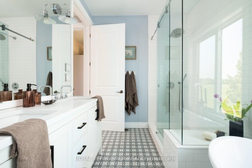 6175 Fourth Line, Erin, ON - Indoor Photo Showing Bathroom