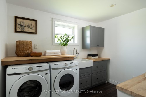 6175 Fourth Line, Erin, ON - Indoor Photo Showing Laundry Room