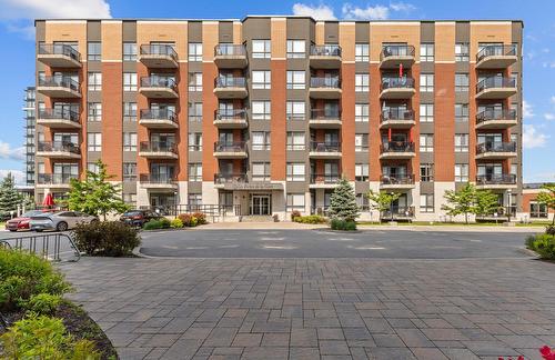 601-1 Rue Édouard-Lalonde  Vaudreuil-Dorion, QC J7V 0H7