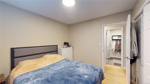 4767 Cordova Bay Rd, Saanich, BC 