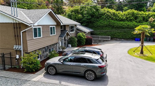 4767 Cordova Bay Rd, Saanich, BC 