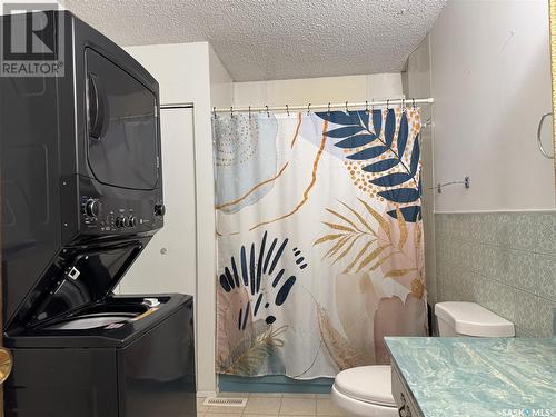 208 7Th Street E, Wynyard, SK - Indoor